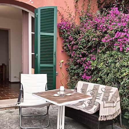 Appartamento La Cita Ca - Vista Mare Finale Ligure Esterno foto