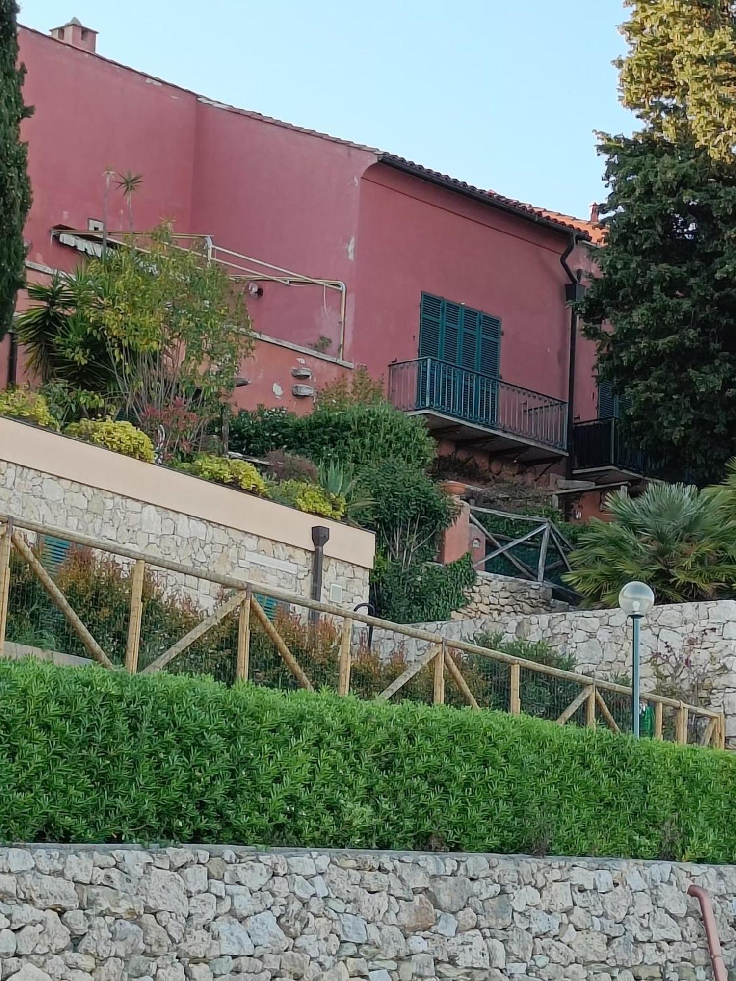 Appartamento La Cita Ca - Vista Mare Finale Ligure Esterno foto